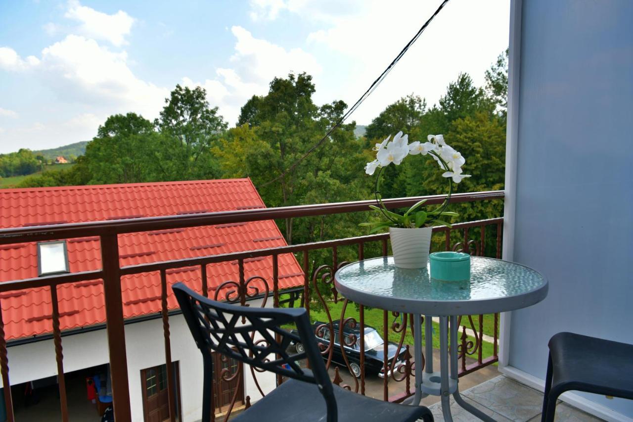 Deluxe Apartments Franjkovic Seliste Dreznicko Exterior foto